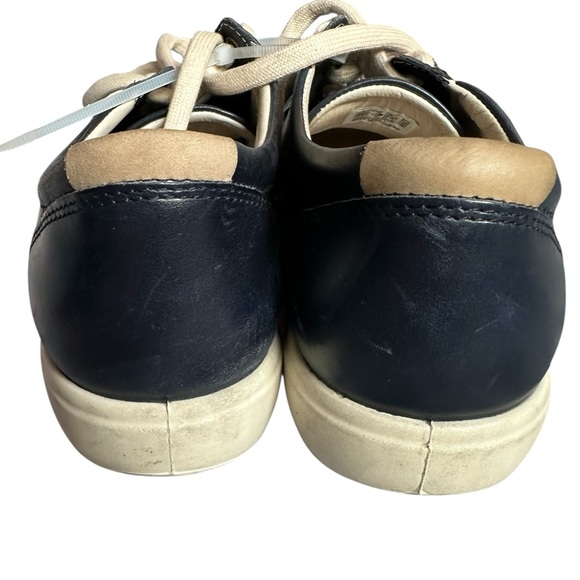 Ecco Soft 7 Leather Lace-up Sneaker in Marine - Size 7 - Picture 8 of 9
